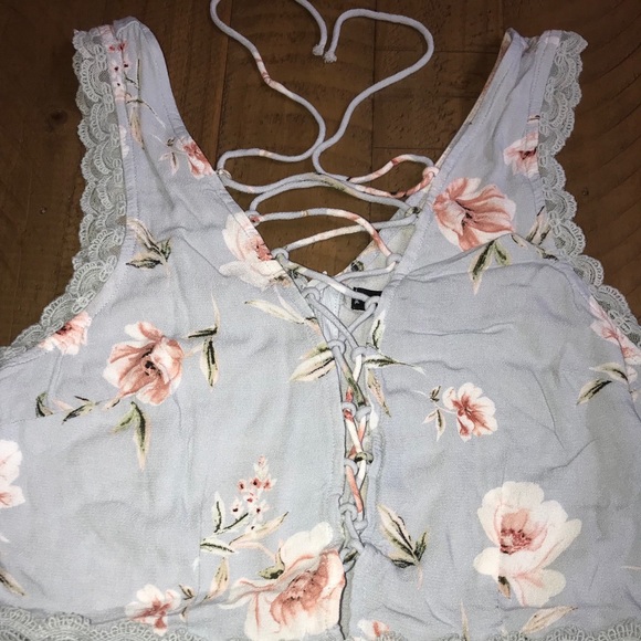 Kendall & Kylie Romper NWOT - Picture 4 of 7